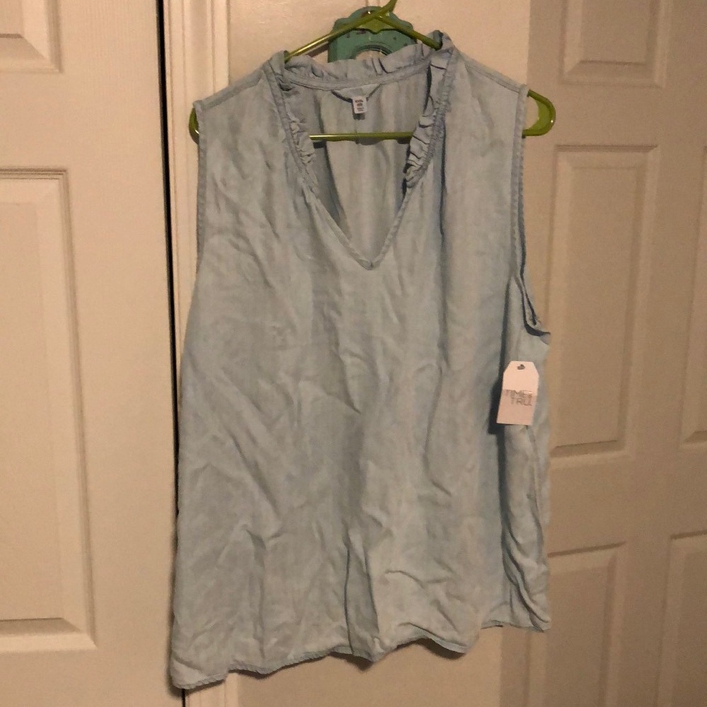 Time & True sleeveless 3x shirt.